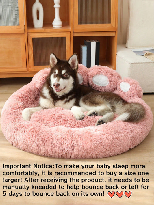 Snuggle Up Your Furry Friends with Our Cozy Plush Paw-Shaped Pet Bed! Perfect for Cats & Dogs All Year Round! 🐾💖